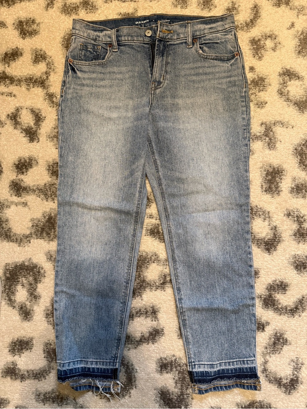 Old Navy Women’s Medium Wash Mid Rise Boyfriend Jeans